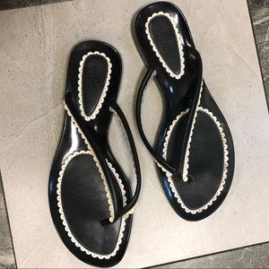 Cole Haan flip flops. Black & white. 7.5. CUTE!